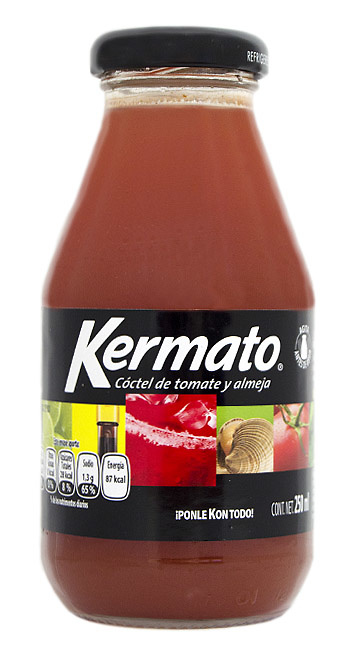Cóctel de tomate y almeja - Kermato. Kermato es una bebida no alcohólica con base de jugo de tomate, almeja y especias. Entre sus distintas formas de uso predomina el de ingrediente fundamental para recetas de coctelería, de hecho es popular entre los mexicanos por ser el ingrediente principal de la michelada.