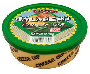 Salsa de queso con jalapeño. 